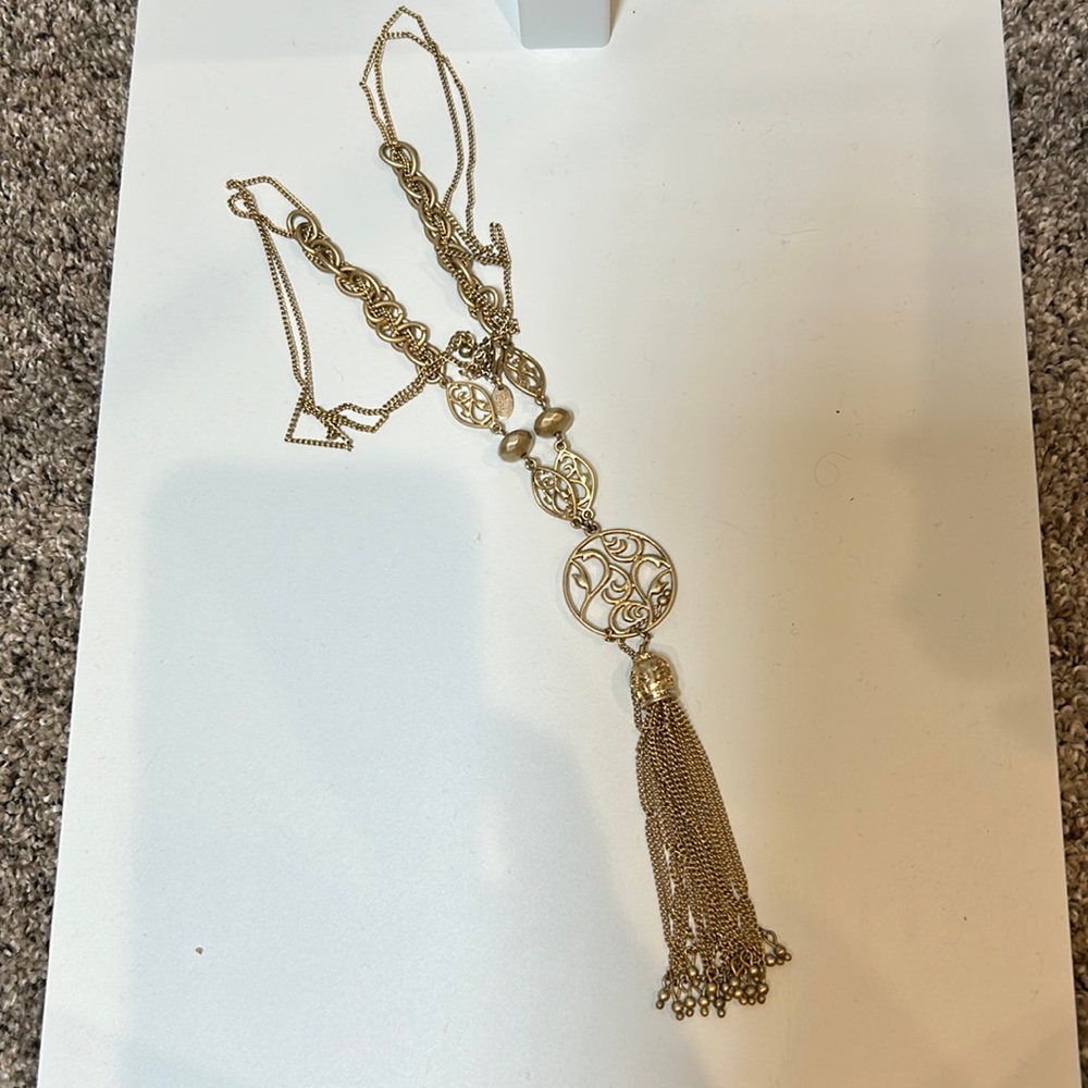 Lia Sophia Gold Costume Jewelry Necklace 13”